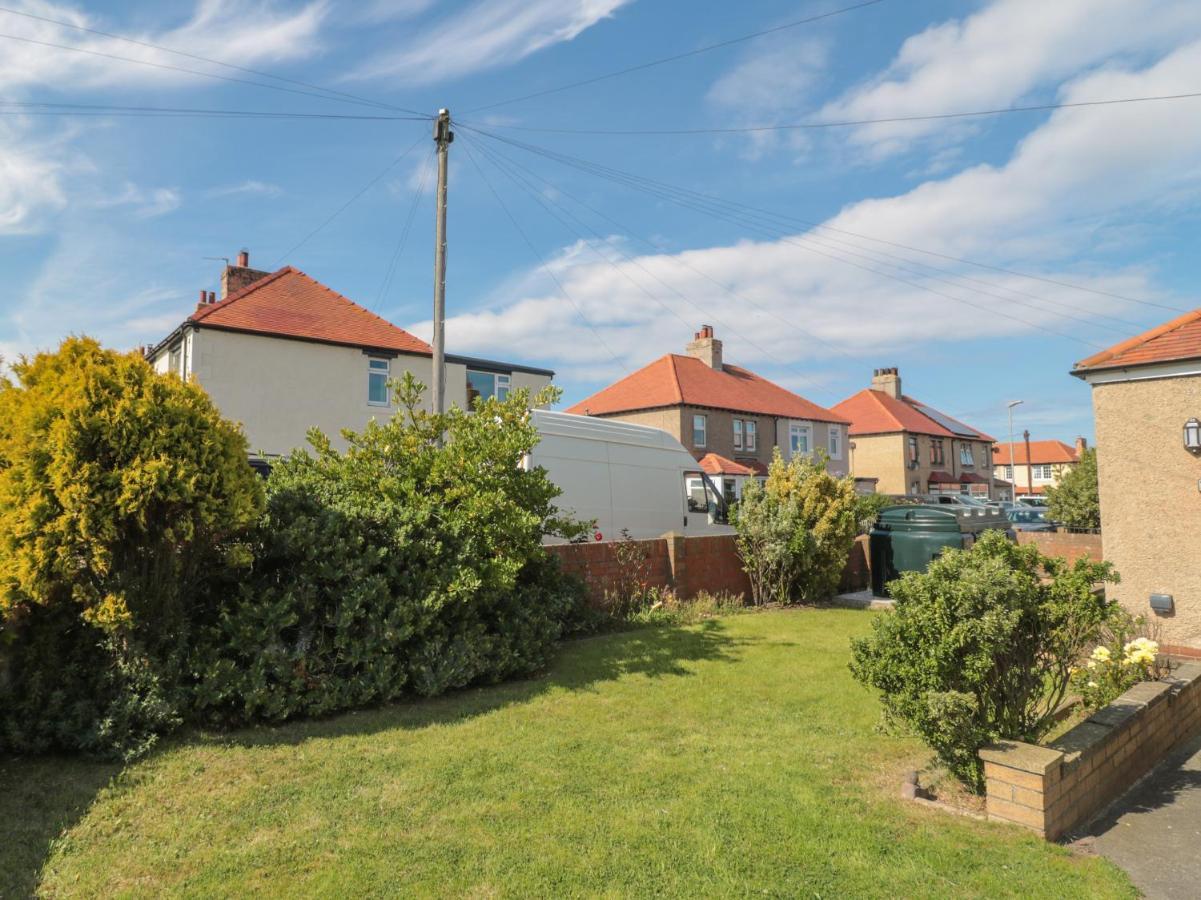 Hazonleigh Villa Seahouses Exterior photo